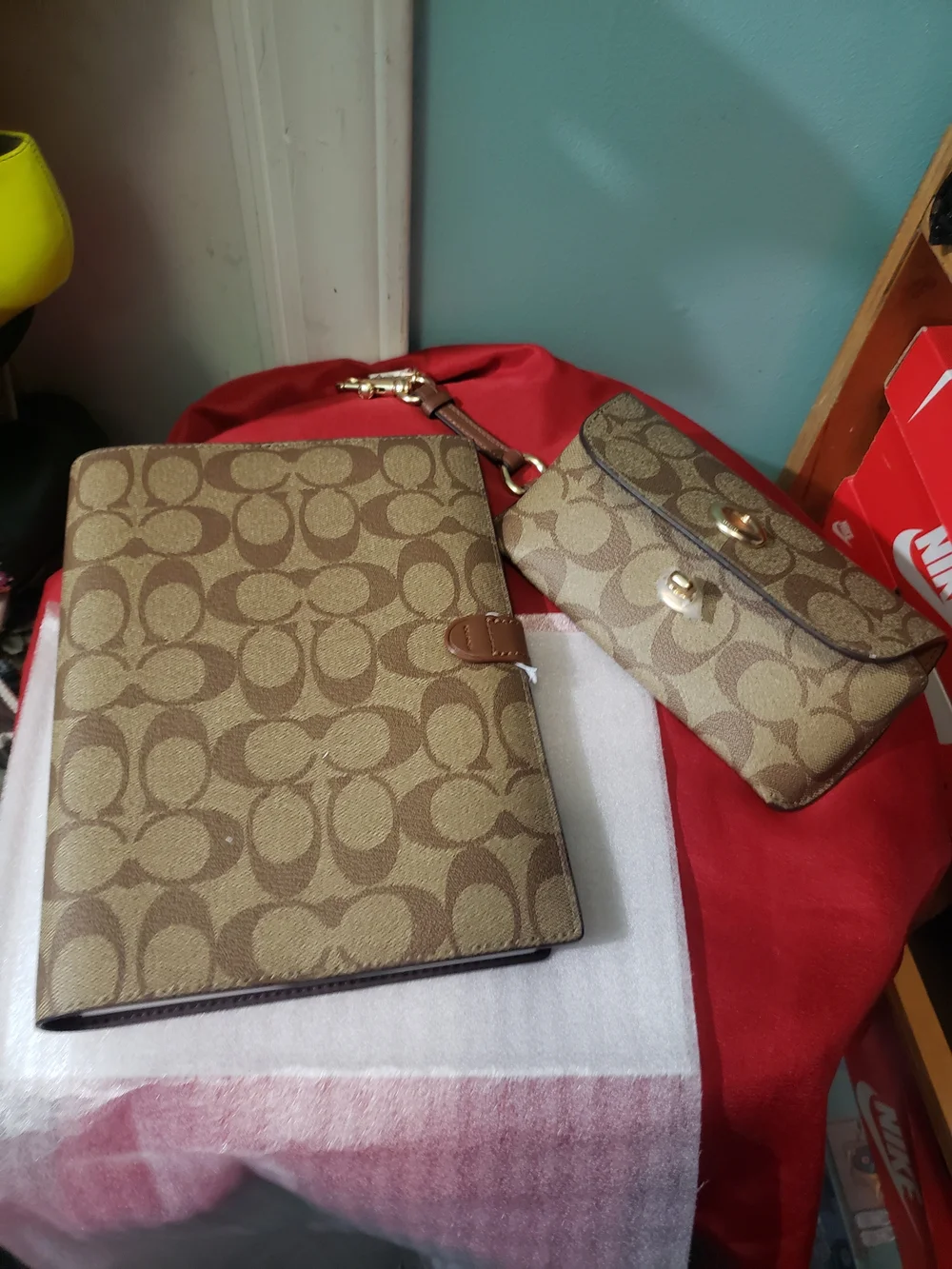 Coach Signature  Notebook And Sunglass Case